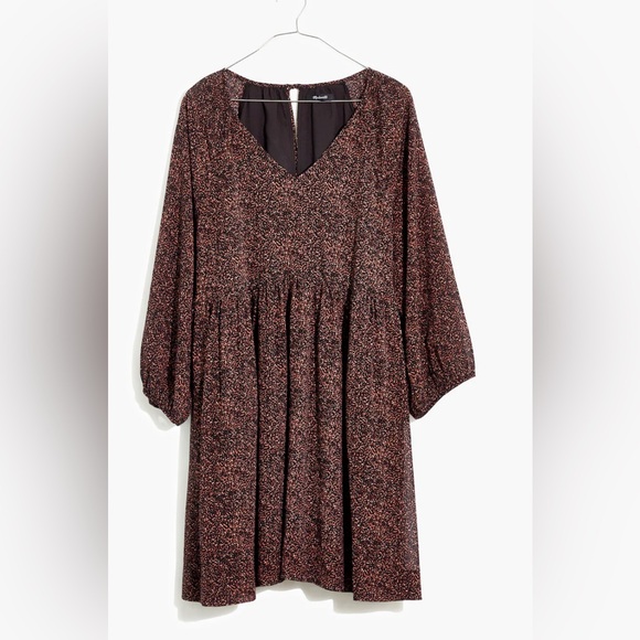 Madewell Crinkle Georgette V-Neck Babydoll Dress in Brushed Texture - Picture 2 of 8